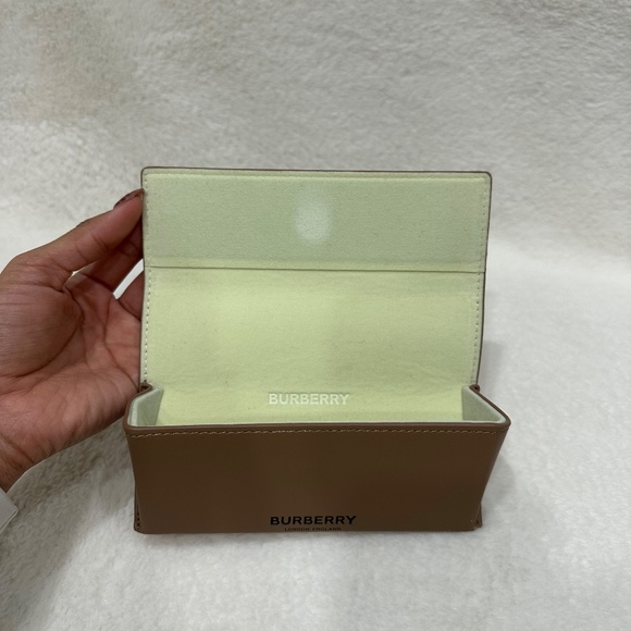 Burberry Black Unisex Sunglasses - Picture 8 of 8